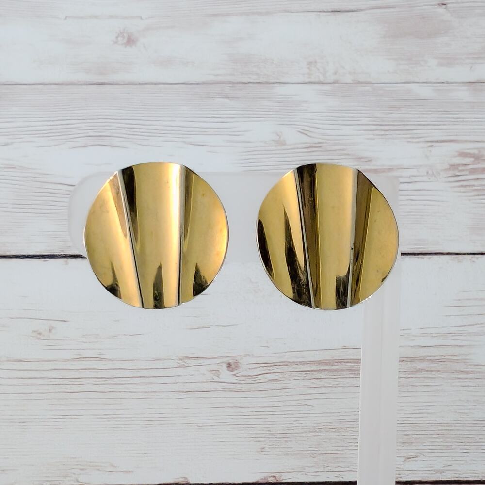 Vintage Clip On Earrings - Gold Tone Wavy Circle 1"